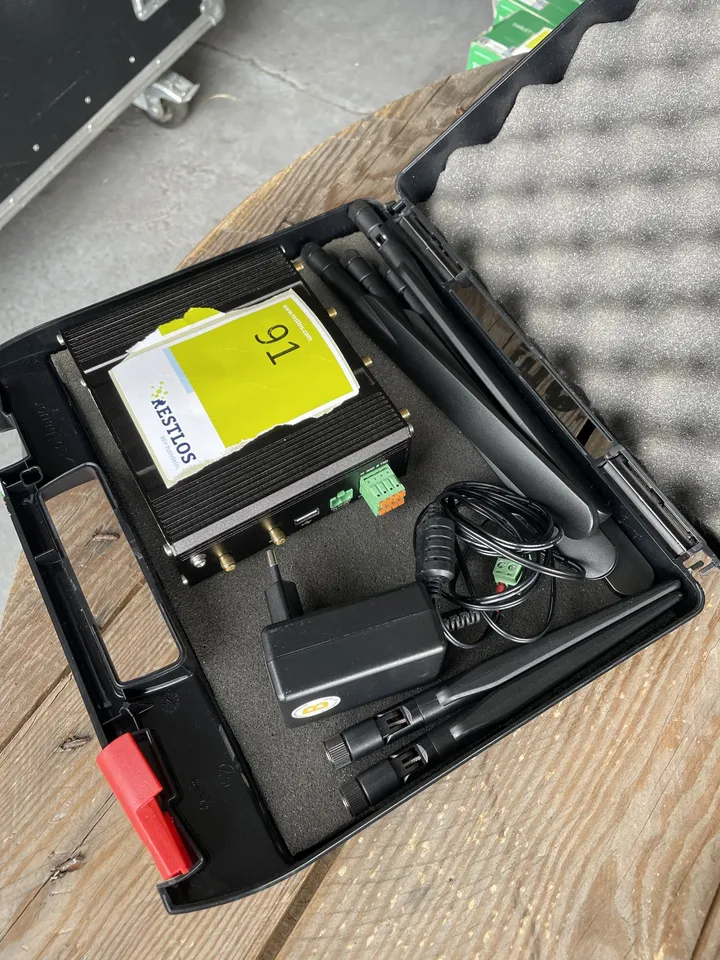 Milesight UR75-G500L-G-W LTE Router